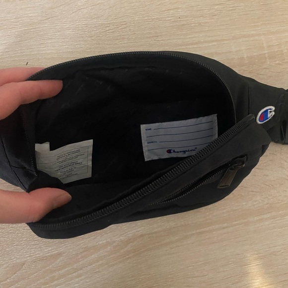 Champion crossbody - Picture 2 of 3